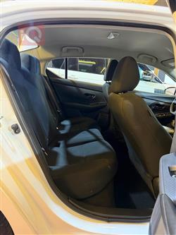 نيسان سنترا